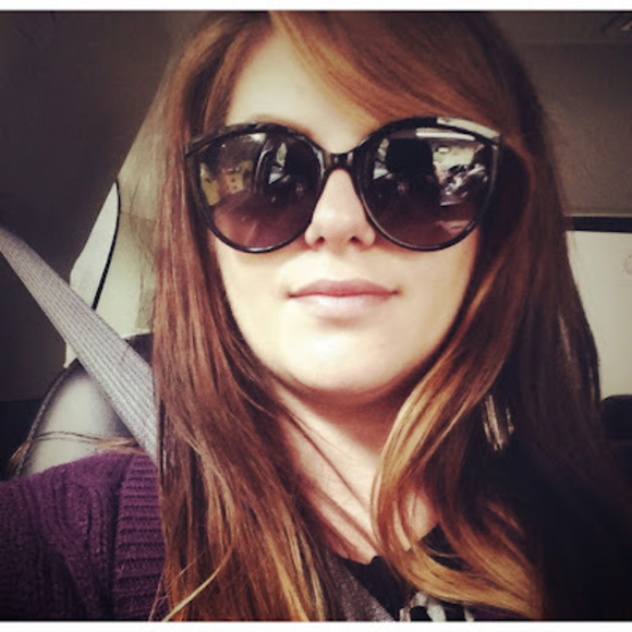 Meet your Posher, Shannon - Picture 1 of 1